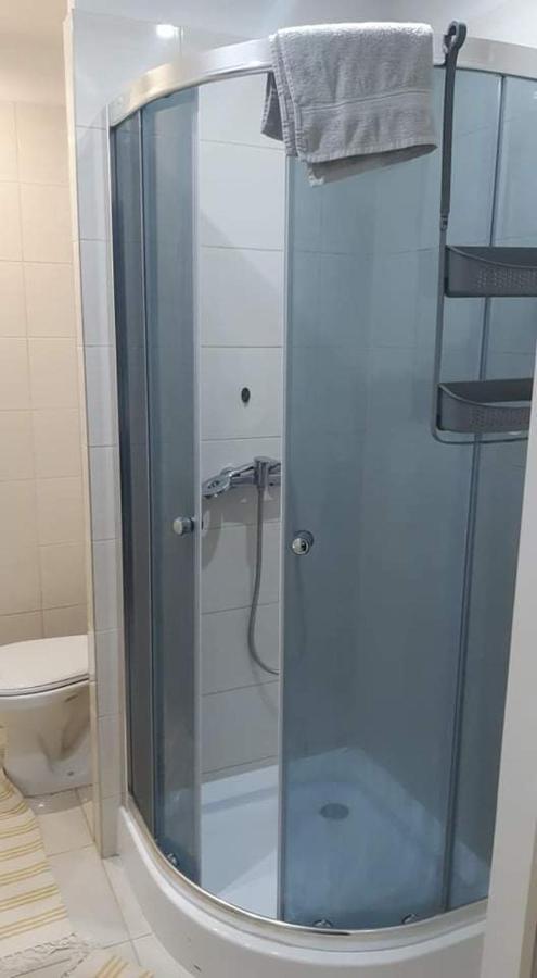 Szoba Konyha Lakas Komárno Buitenkant foto